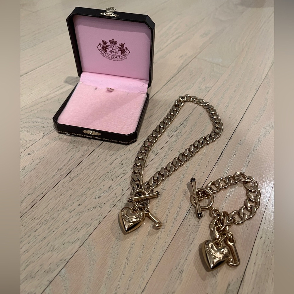 Rare vintage juicy couture necklace and bracelet